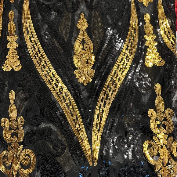 ⭐️Black & Gold Halter Maxi Dress - Picture 2 of 11